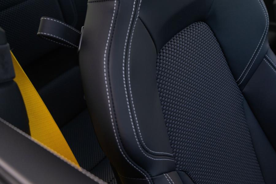 Детали интерьера Porsche 911 Carrera (992) 2019 года  (WW) (фото 130 из 148)